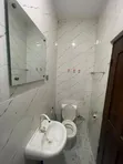 Gidan Kwana 1 na haya a Ajah - 4