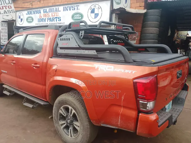 Sabon Rufin Booth na 2018 Toyota Tacoma - 1