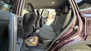 Toyota RAV4 LE 4dr SUV Burgundy 2018
