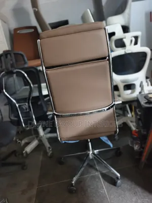 Babban Kursiyin Ofis Mai Alatu na Babban Baki - Brown Leather