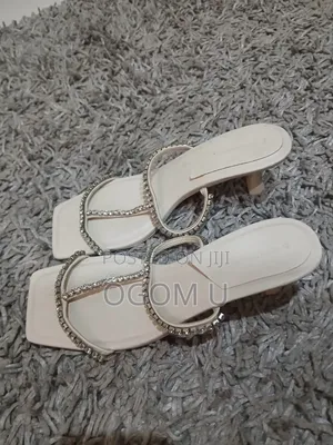 Stradivarius Women's Casual White Sandals - Size 39