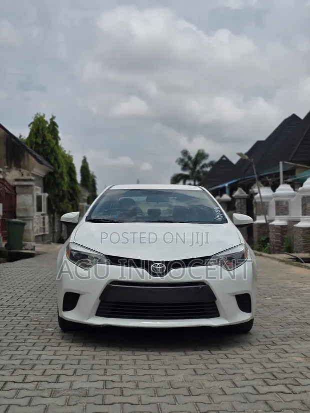 2016 Toyota Corolla White - 1