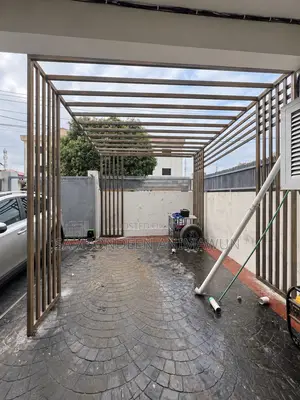 Luxury Outdoor Pergola & Carport - Custom Design