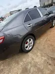 Toyota Camry LE Sedan 2011 - Launin Fari - 4