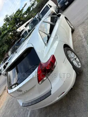 Toyota Venza XLE 2012 White