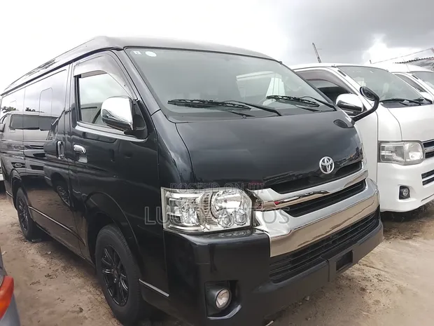 Toyota HiAce 2015 Grey - 1