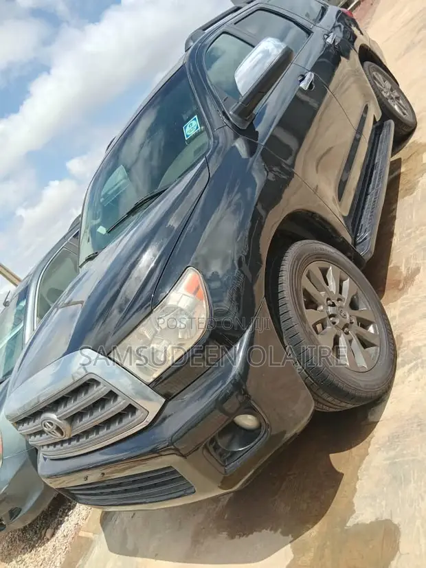 2008 Toyota Sequoia Platinum SUV - 1