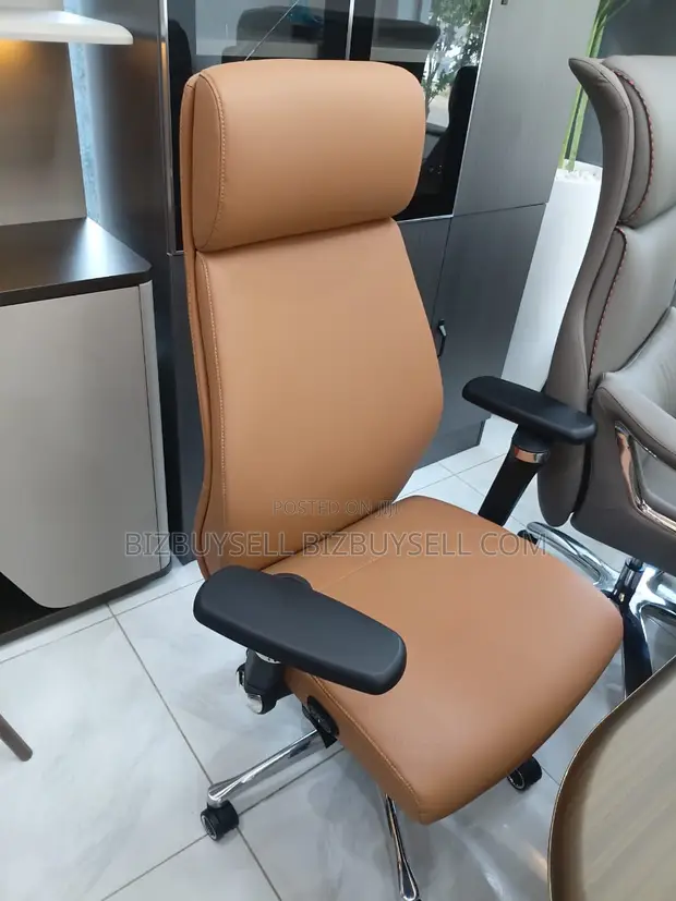 Modern High-Back Ergonomic Massage Office Chair - 1