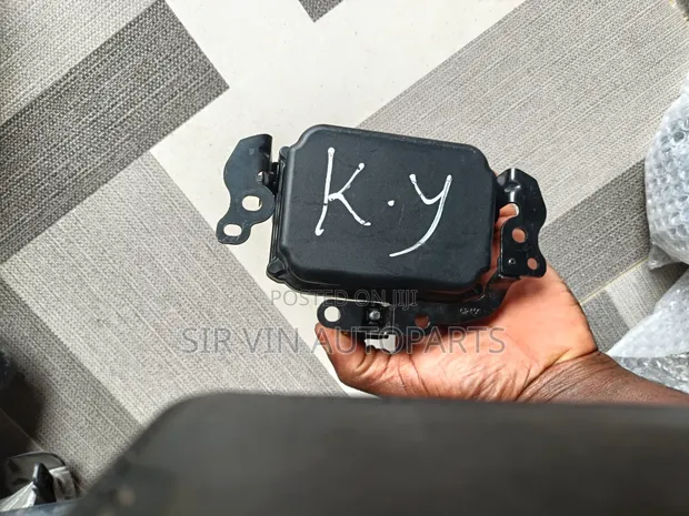 Module Toyota Highlander 2015-2019 - 1