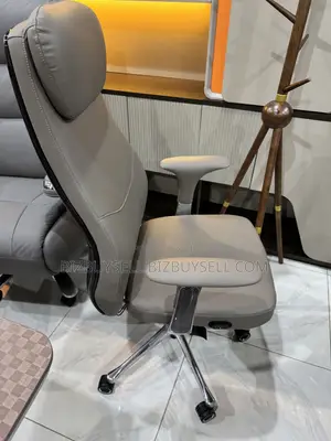 Sallan Ofishin Ergonomic Mai Tsayi Mai Launi Grey