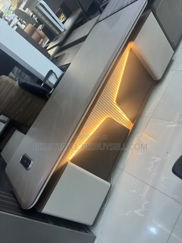 Modern Executive Office Table 2 Meters - 1