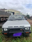 Nissan Pick-Up - 1