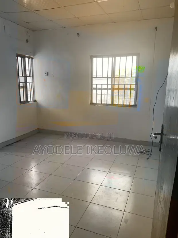 3-Bedroom Apartment for Rent in Diamond Estate, Iseri Olofin - 1
