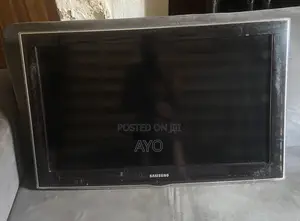Samsung 32 Inch TV - Fuska Tana Bukatar Sauyi