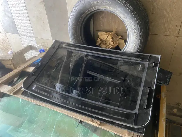 Panoramic Roof Glass for Toyota Tundra 2020 (Used) - 1