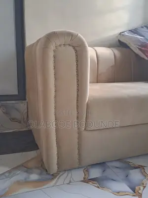 New 2 One-Seater Chairs, Green, Surulere