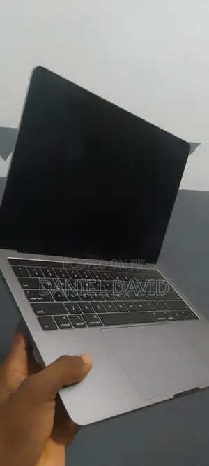 Apple MacBook Pro 2019 8GB Intel Core i5 256GB SSD