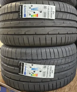 Brand New Dunlop Sport Maxx RT2 Tires - 275/35ZR19 100Y XL