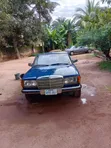 Mercedes-Benz 230E 1985 Blue - 5