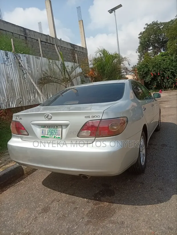 Lexus ES 300 (2003) - Silver - 1