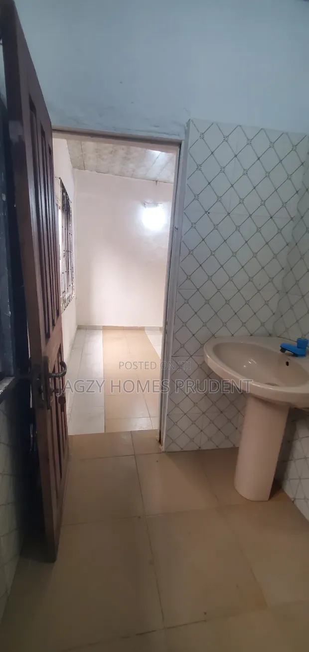 1-Bedroom Apartment for Rent in Greenville Estate, Ado/Ajah - 1