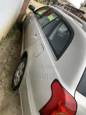 Toyota Avensis 2008 Gray