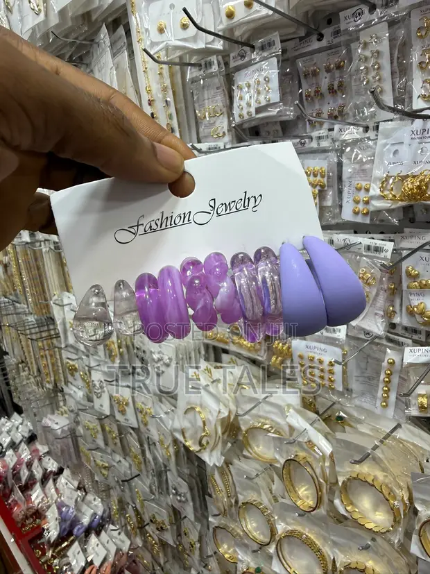Beautiful Acrylic 5-in-1 Earring Set - 1