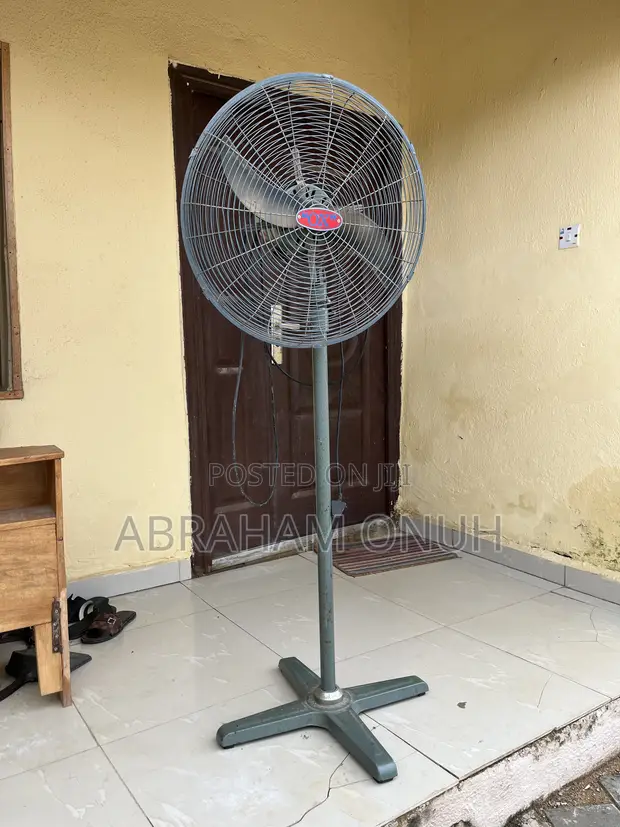 Ox 20-inch Standing Fan - 1