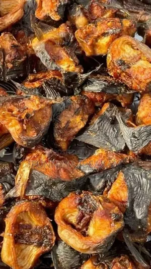 Premium Dried Smoked Catfish & Cocoyam Bundle