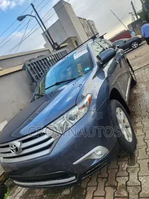 Toyota Highlander 2012 Blue