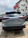 Toyota Highlander 2021 Blue - 1