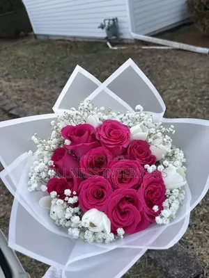 Rose Flower Bouquet with Chocolates