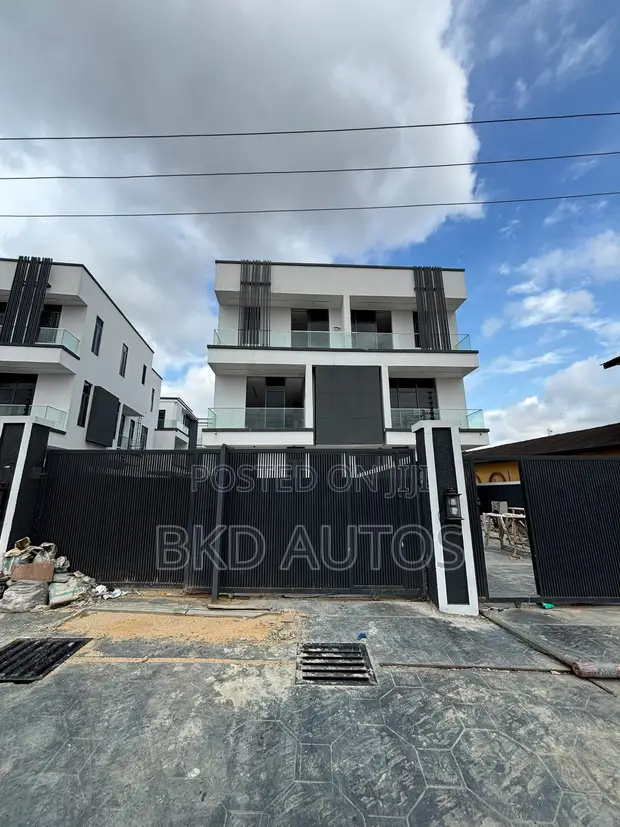 4 Bedroom Duplex for Sale in Omole Phase 2, Lagos - 1