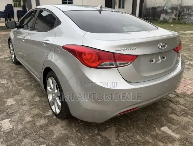 2013 Hyundai Elantra Limited - 1