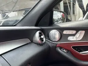 Mercedes-Benz C300 2016 Silver