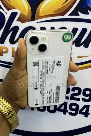 Apple iPhone 13 256GB White