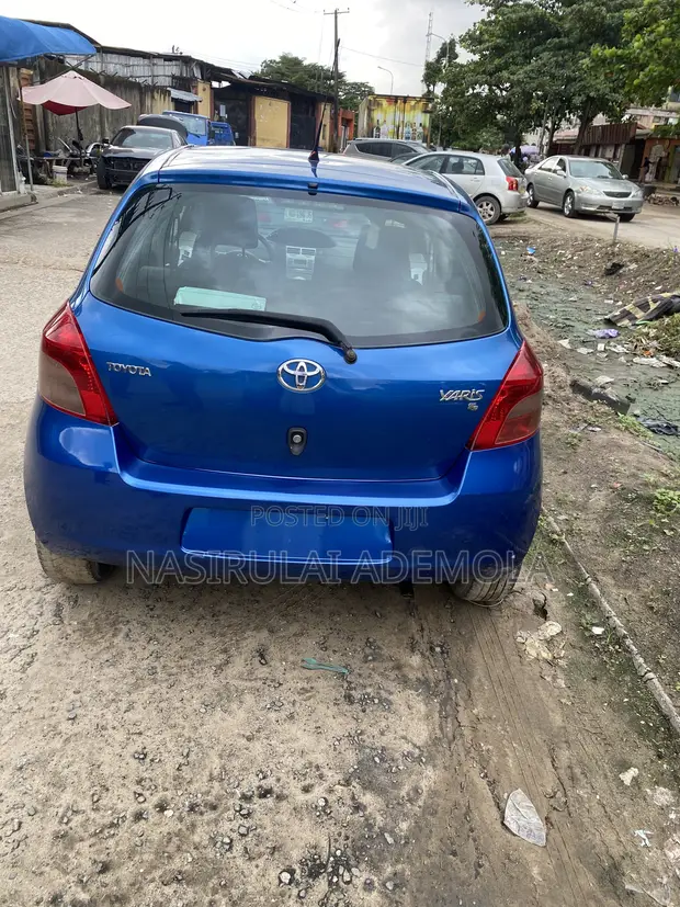 Toyota Yaris 2007 Blue - 1