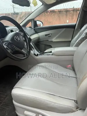 Toyota Venza XLE 2013 Baƙar Fata