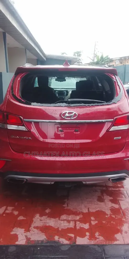 Hyundai Santa Fe 2014 Grand Limited Back Windscreen - 1