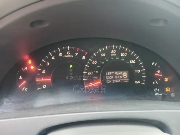 Toyota Camry 2009 Grey - 1