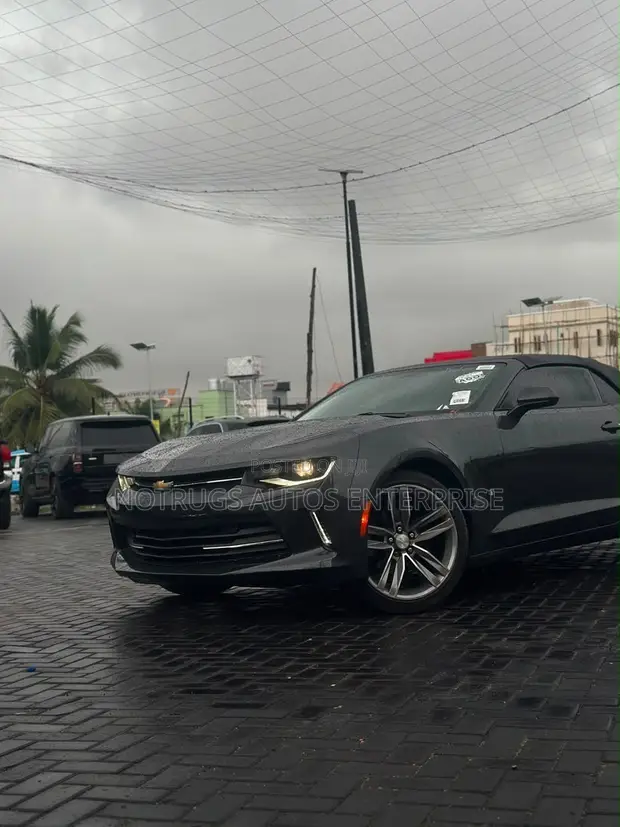 2017 Chevrolet Camaro Convertible V6 - 1