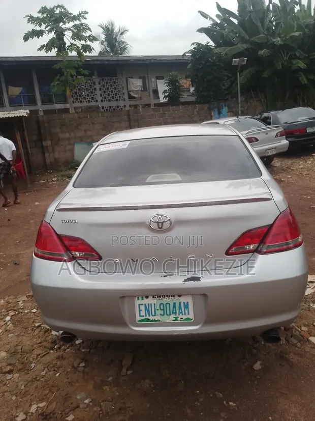 Toyota Avalon 2006 Silver - 1