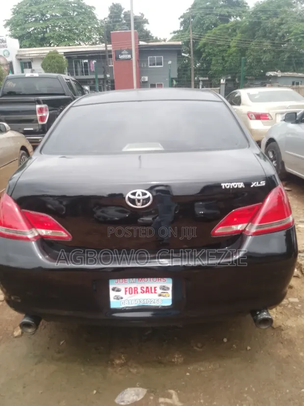 Toyota Avalon 2006 Black - 1