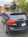 Toyota Venza 2011 Baƙar Fata - 3
