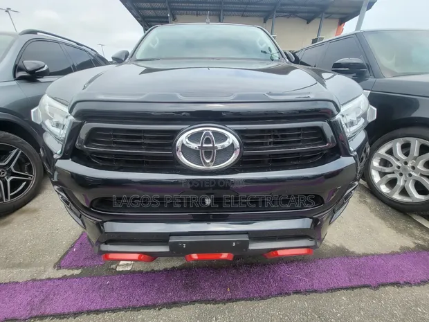 Toyota Hilux Adventure 2024 (An Samu Daga Kasashen Waje) - 1
