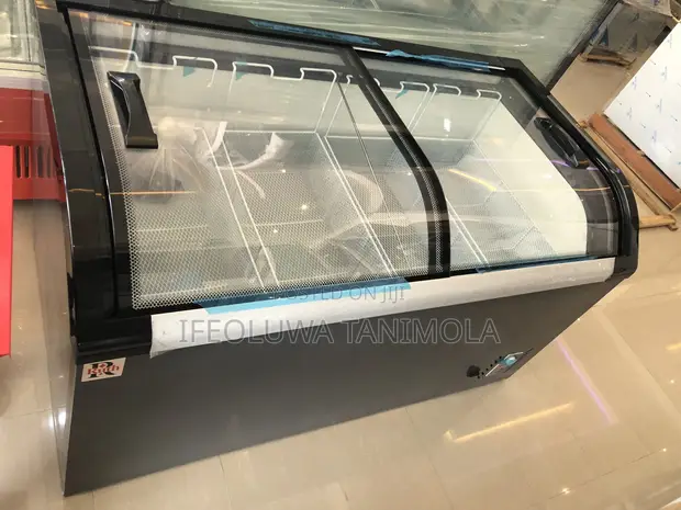 Heavy-Duty Industrial Island Display Freezers - 1