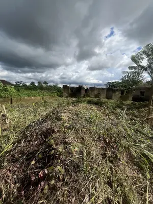 Gidan Kwangila Mai Dakuna 3 a Filin 600sqm, Akure