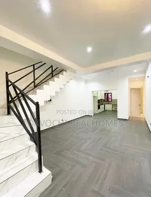 Gidan Terrace mai dakuna 5 don haya a Banana Island, Ikoyi