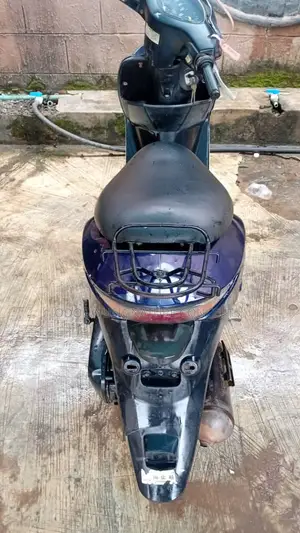 Honda Dio Scooter 2002 Blue