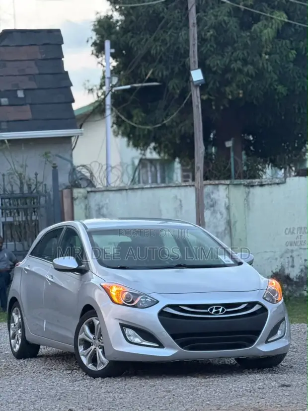 Hyundai Elantra GT 2014 Silver - 1